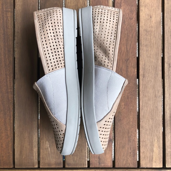 eileen fisher shoes